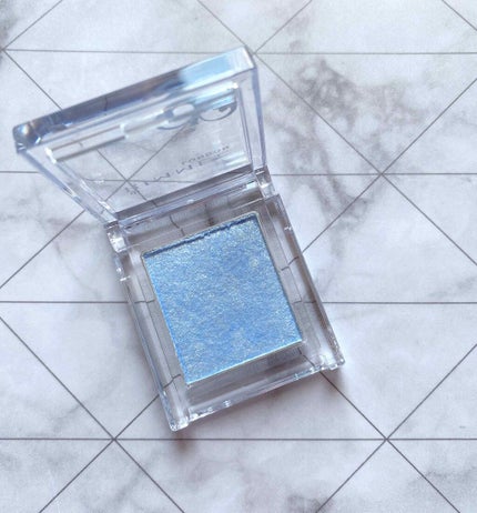 プリズム パウダーアイカラー/リンメル ロンドン/単色アイシャドウを使ったクチコミ(3枚目)