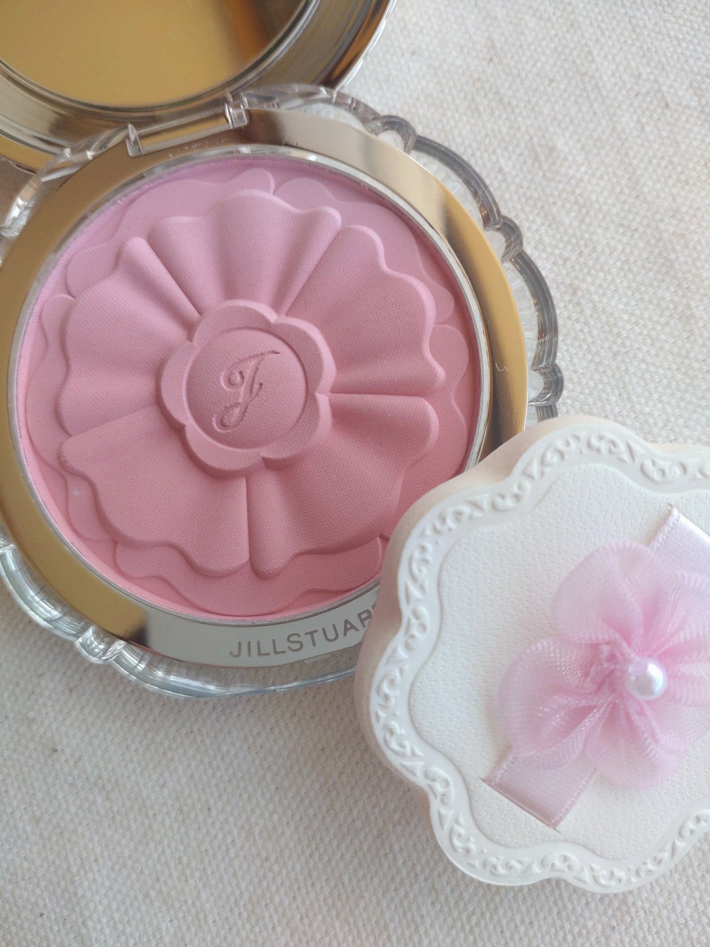 ジルスチュアート パステルペタル ブラッシュ/JILL STUART/パウダーチークを使ったクチコミ(2枚目)