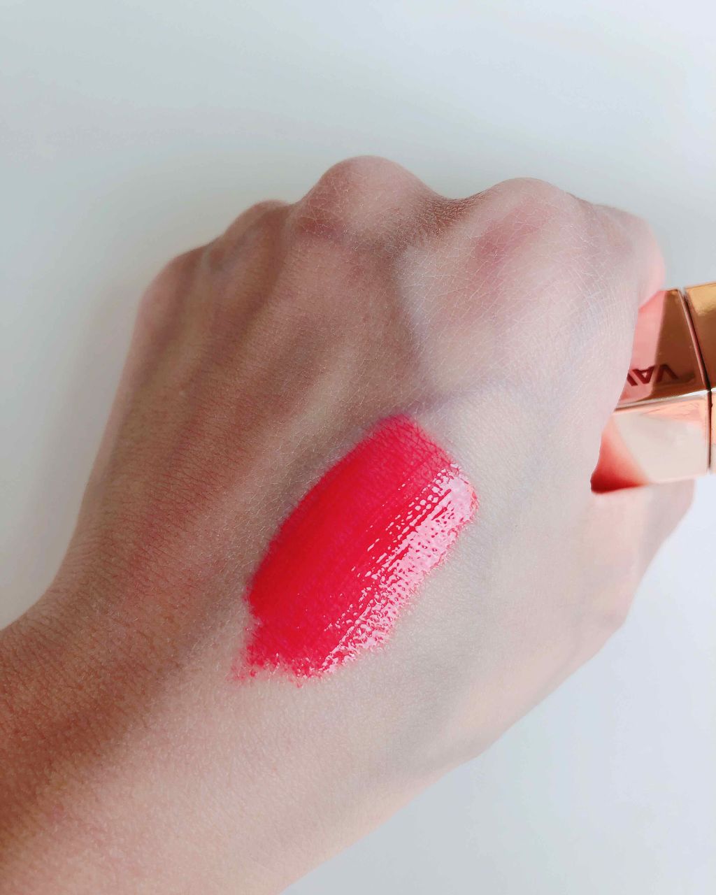 ハートウィンドウリップティントオイルタイプ/VAVI MELLO/リップグロスを使ったクチコミ(3枚目)