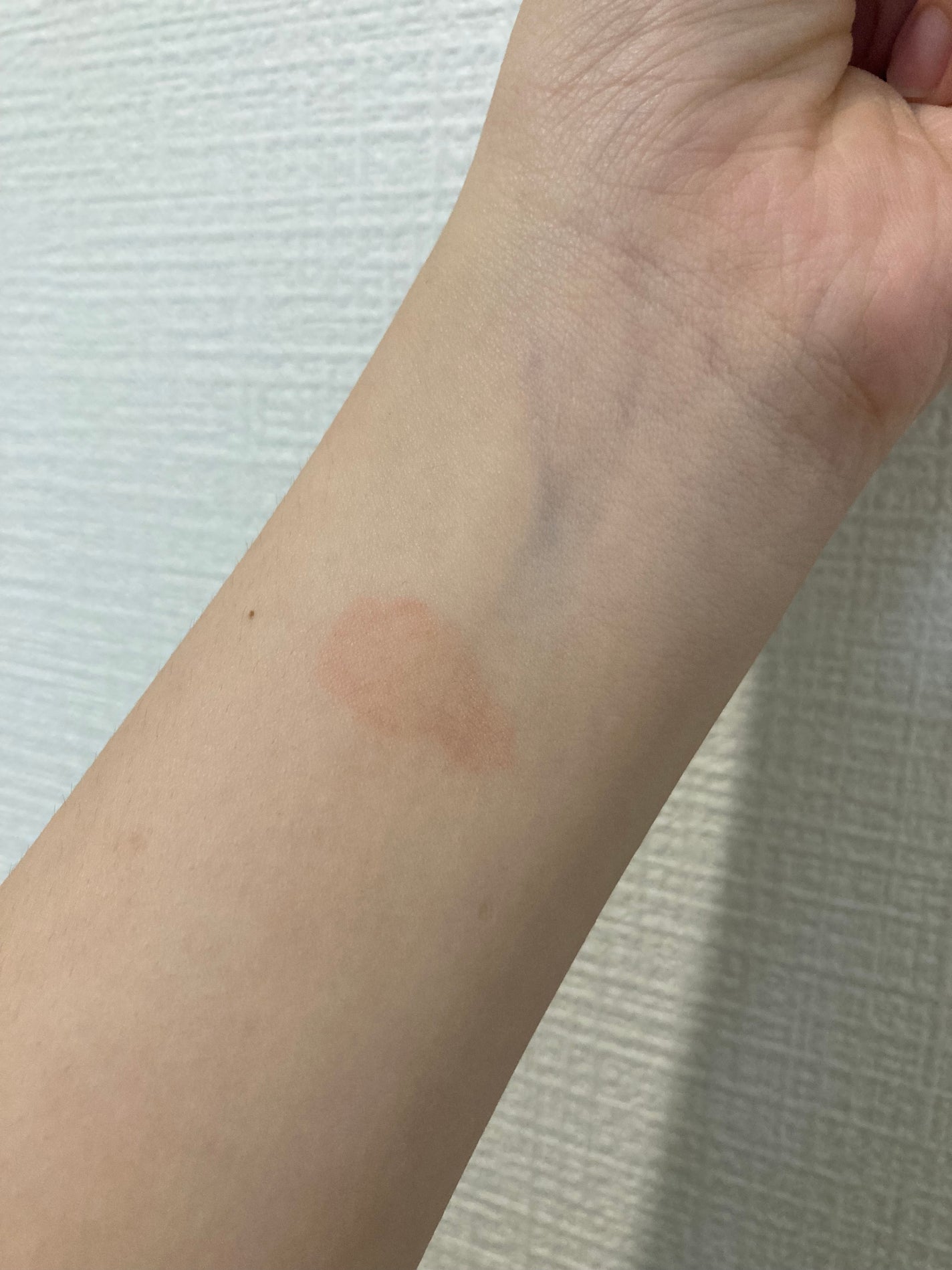 アンドバイロムアンド グラッシーボムティント/&nd by rom&nd/リップティントを使ったクチコミ(3枚目)