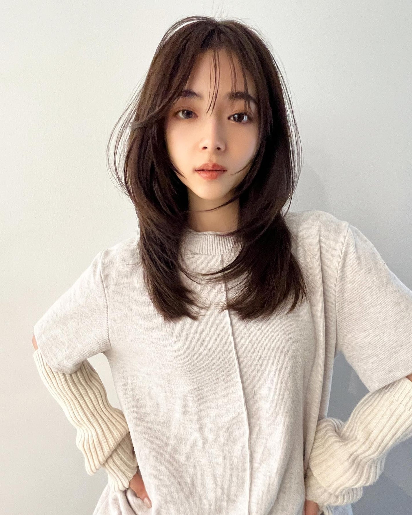 HARUNA on LIPS 「さらっとセットでキマる😍レイヤースタイルは、まとまりも大切にし..」(3枚目)