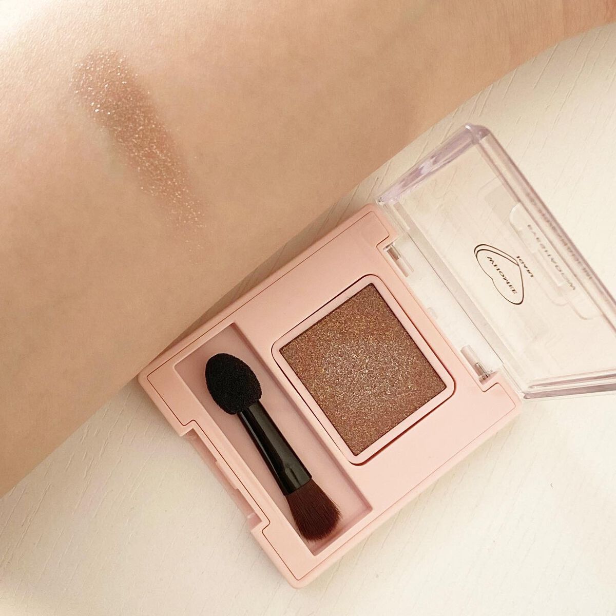 フーミー シングルラメシャドウ/WHOMEE/単色アイシャドウを使ったクチコミ（3枚目）