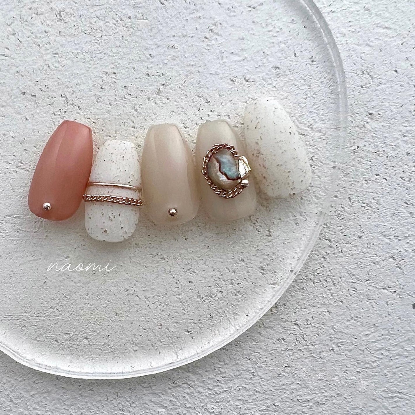 naomi on LIPS 「リールの@rusele__シェルを使った簡単artの5本組み🤲..」(1枚目)