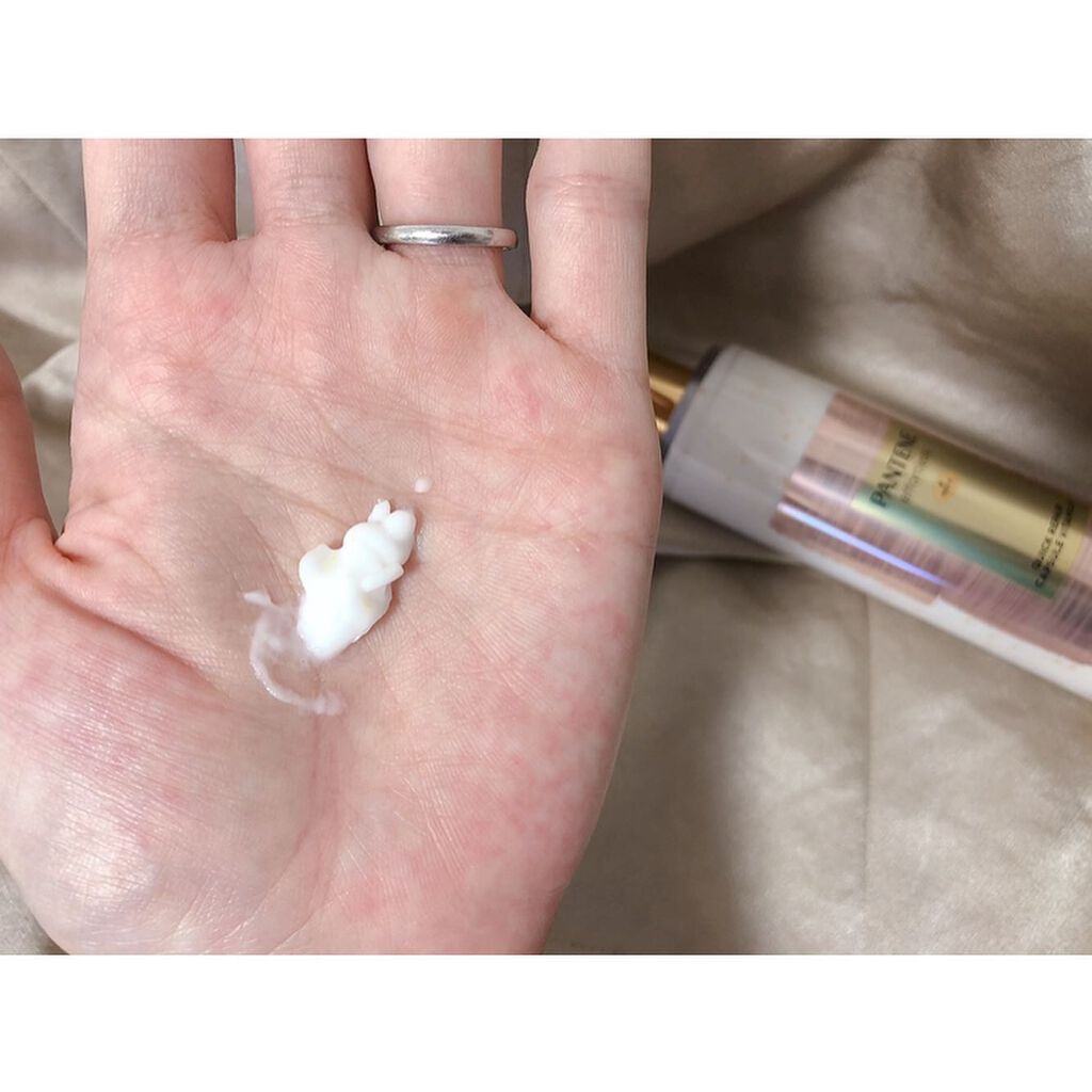 パンテーン エフォートレス クイック リペアー カプセル ヴィタミルク(洗い流さないトリートメント)/パンテーン/ヘアミルクを使ったクチコミ(2枚目)