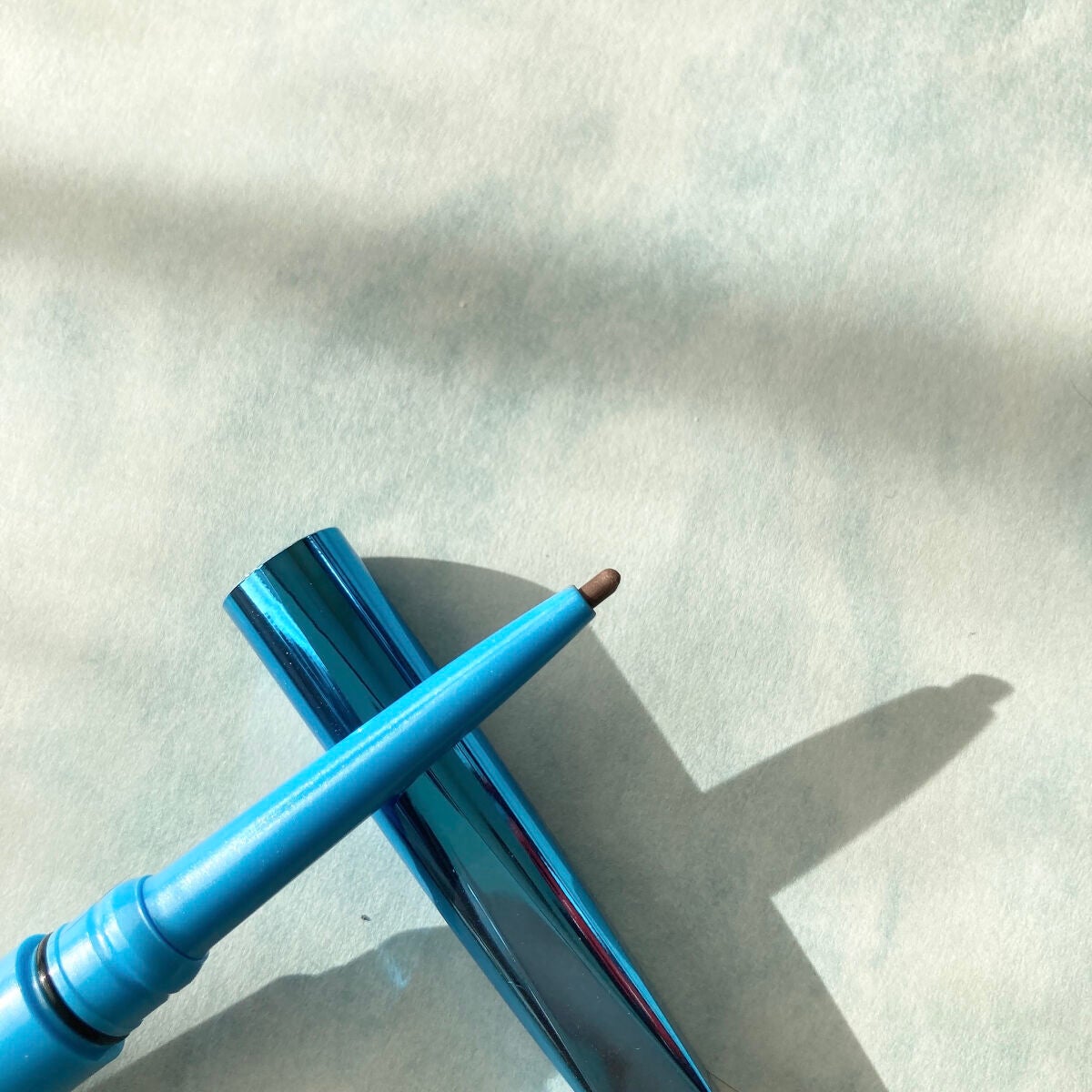 「密着アイライナー」極細クリームペンシル/デジャヴュ/ペンシルアイライナーを使ったクチコミ(2枚目)