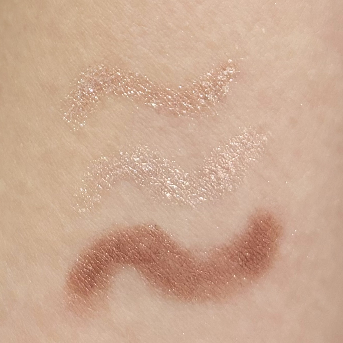 アイムスティックシャドウシマー/i’m meme/スティックアイシャドウを使ったクチコミ（1枚目）