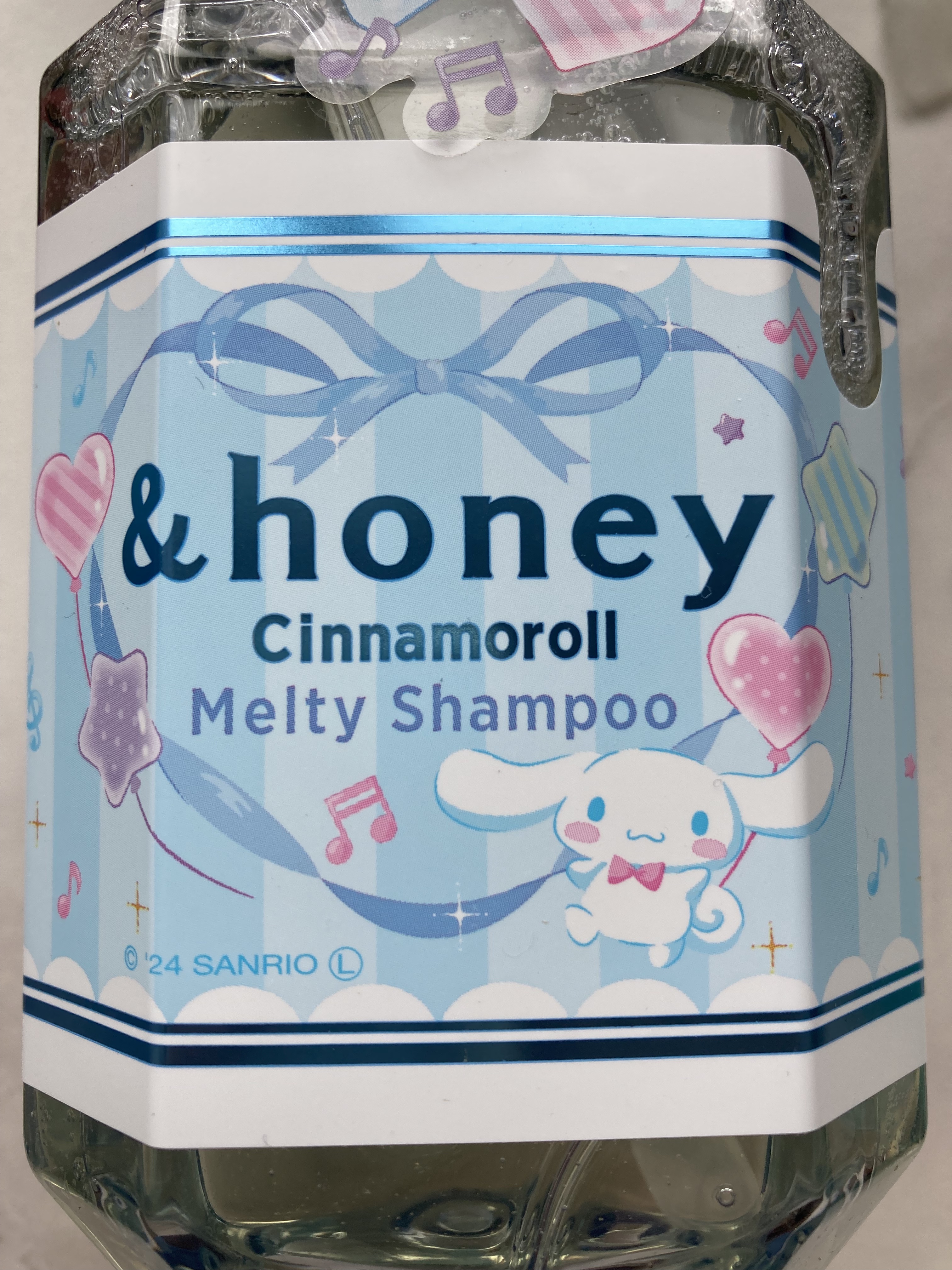 アンドハニー シナモロール メルティ  シャンプー&ヘアトリートメント限定ペアセット/&honey/市販シャンプーを使ったクチコミ（2枚目）