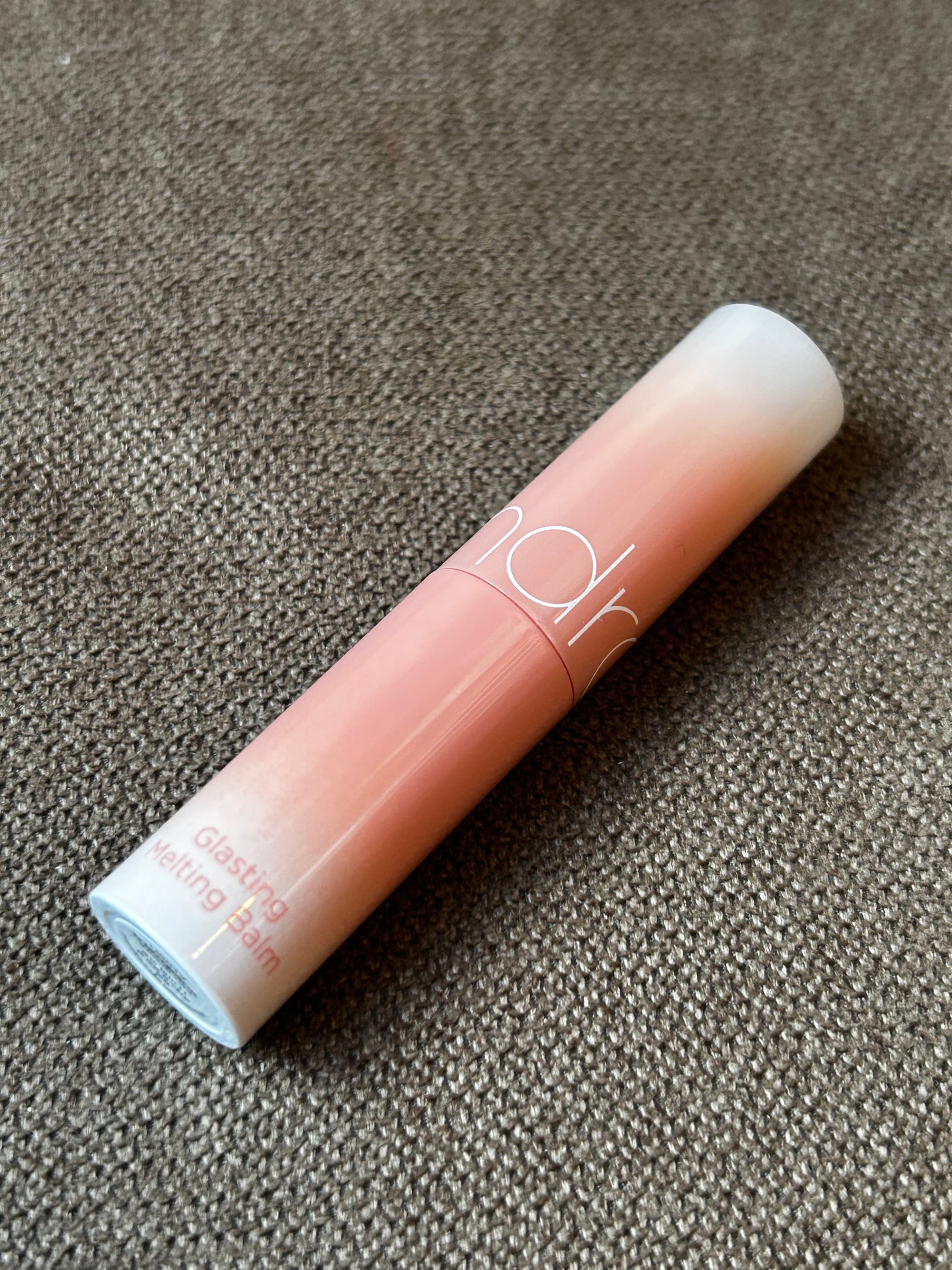 グラスティングメルティングバーム/rom&nd/リップバームを使ったクチコミ(2枚目)