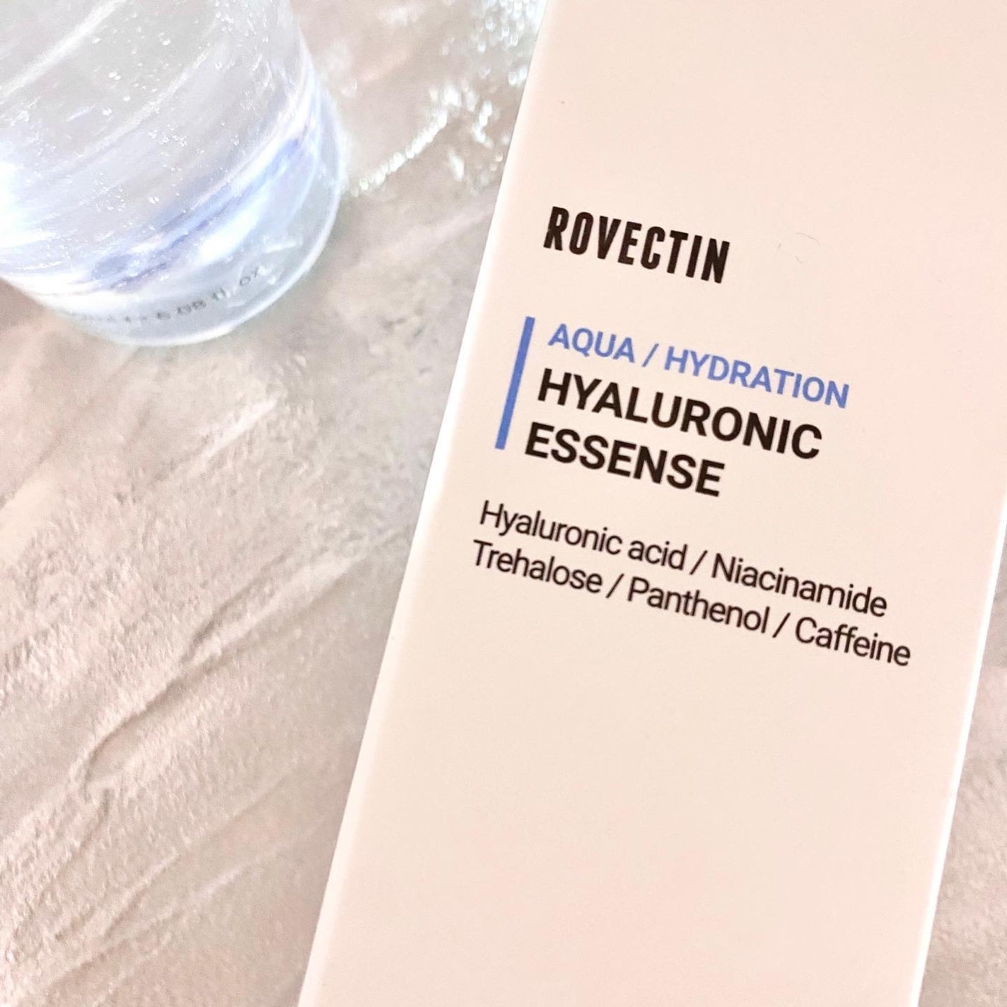 アクアヒアルロニックエッセンス/ロベクチン/化粧水を使ったクチコミ(4枚目)