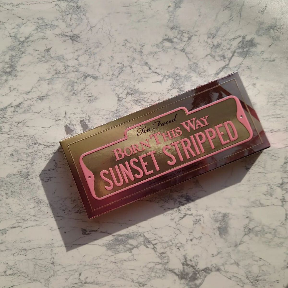 ボーンディスウェイ サンセット ストリップ アイシャドウ パレット/Too Faced/アイシャドウパレットを使ったクチコミ（1枚目）