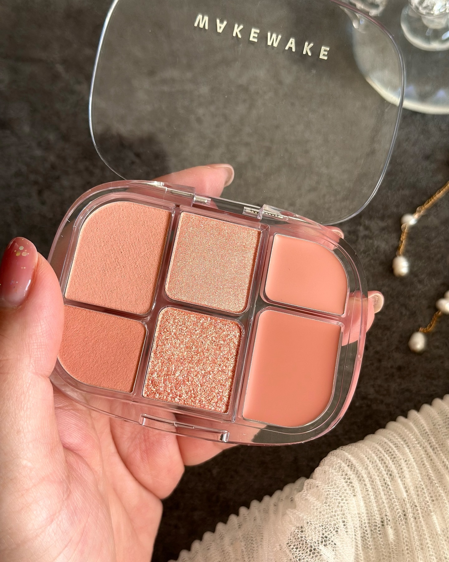 ソフトシアーマルチパレット/wakemake/アイシャドウパレットを使ったクチコミ（2枚目）