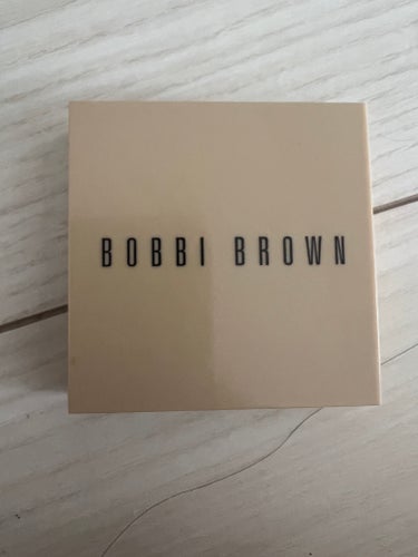 BOBBI BROWN ヌード フィニッシュ イルミネイティング パウダーのクチコミ「BOBBI BROWN　ヌード フィニッシュ イルミネイティング パウダー　02　ベア

タッ.....」（1枚目）