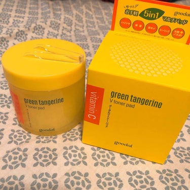 🍊グーダルVトナーパッド(goodal GREEN TANGERINE V TONER PAD)🍊

ずっと使ってみたくて購入💸

感想は朝の化粧水感覚で
角質ケアもできるので
心なしか化粧ノリが違う気