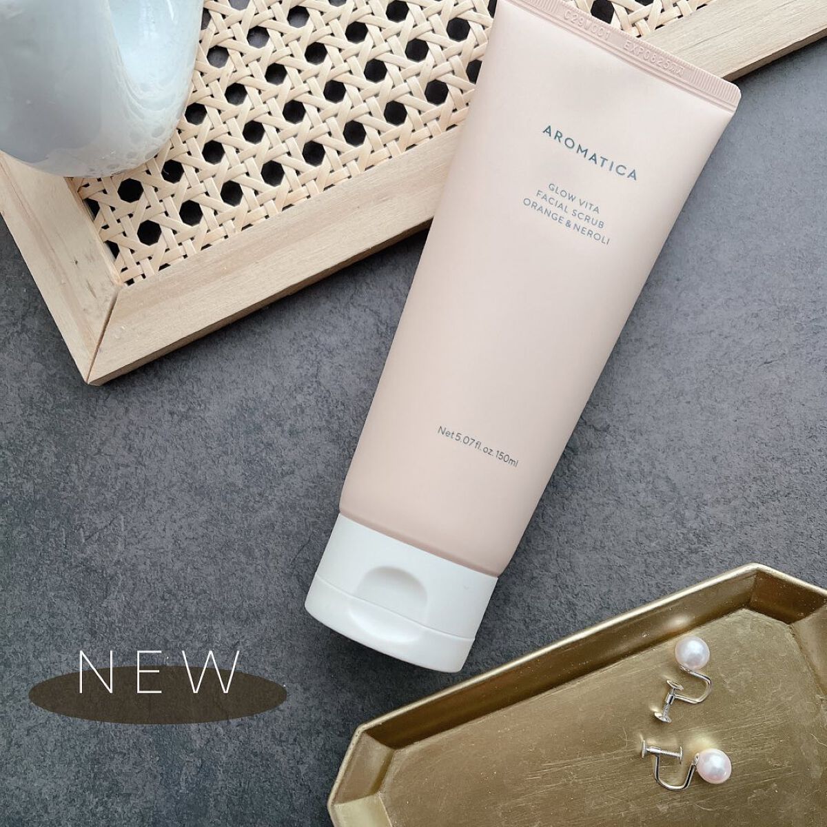 グロービタ フェイシャルスクラブ オレンジ＆ネロリ/AROMATICA/スクラブ・ゴマージュを使ったクチコミ（2枚目）