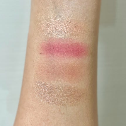 ダイメンションズ マルチエフェクト アイシャドウ 06 パルプ / PRADA BEAUTY | LIPS ダイメンションズ マルチエフェクト アイシャドウ 06 パルプ / PRADA BEAUTY | LIPS