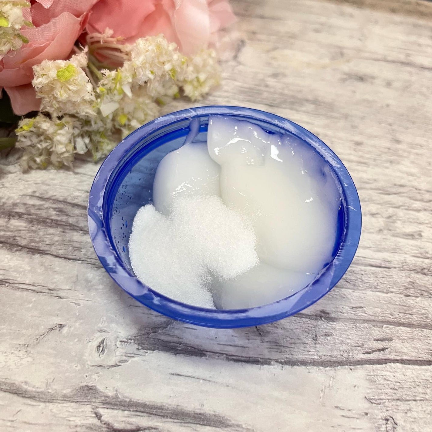 しろこ on LIPS 「エステ級の新感覚炭酸パックプルリをお試しです♪高濃度炭酸+ナノ..」(3枚目)