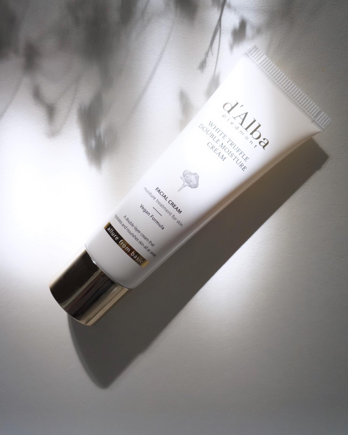 ダルバ ホワイトトリュフダブルモイスチャークリームのクチコミ「d'Alba
ホワイトトリュフダブルモイスチャークリーム

→イタリア産ホワイトトリュフ*が含.....」（1枚目）