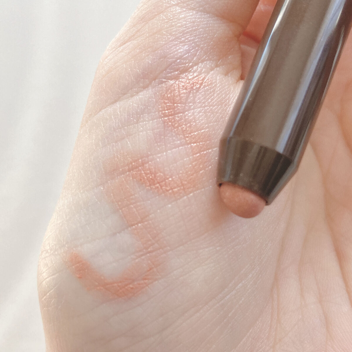 シャドーカスタマイズ/MAJOLICA MAJORCA/単色アイシャドウを使ったクチコミ（3枚目）