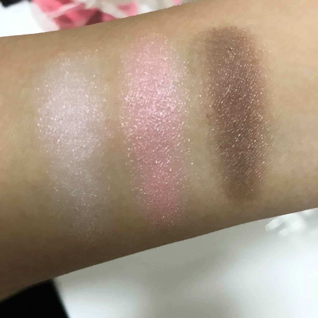 グラデカラーアイシャドウ/media/アイシャドウパレットを使ったクチコミ（2枚目）