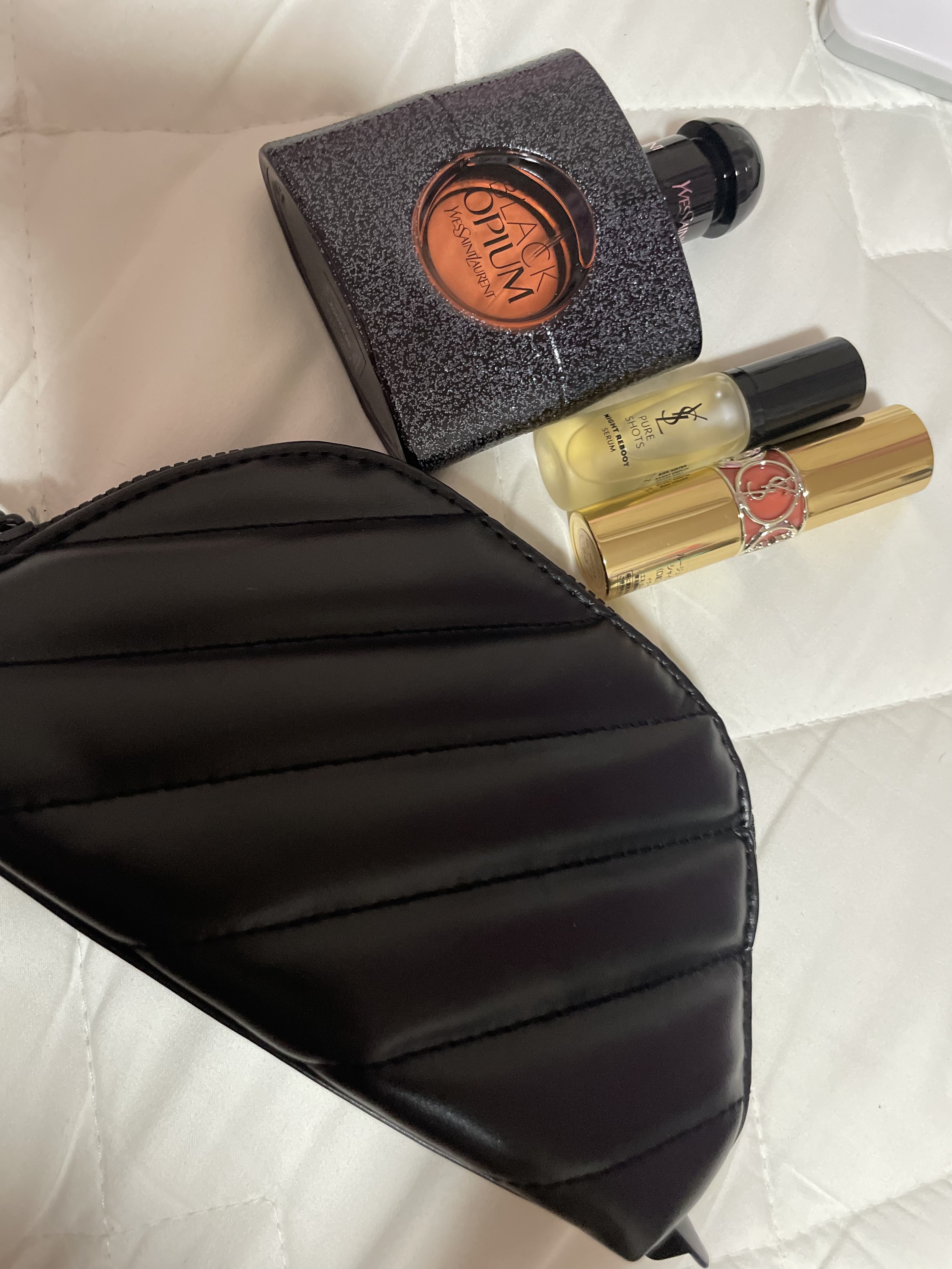 ルージュ ヴォリュプテ シャイン No.162 パルシング ローズヒップ/YVES SAINT LAURENT BEAUTE/口紅を使ったクチコミ（1枚目）