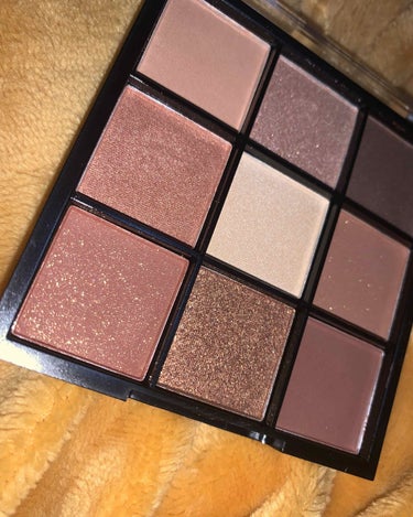 UR GLAM　BLOOMING EYE COLOR PALETTE/U R GLAM/パウダーアイシャドウを使ったクチコミ（2枚目）