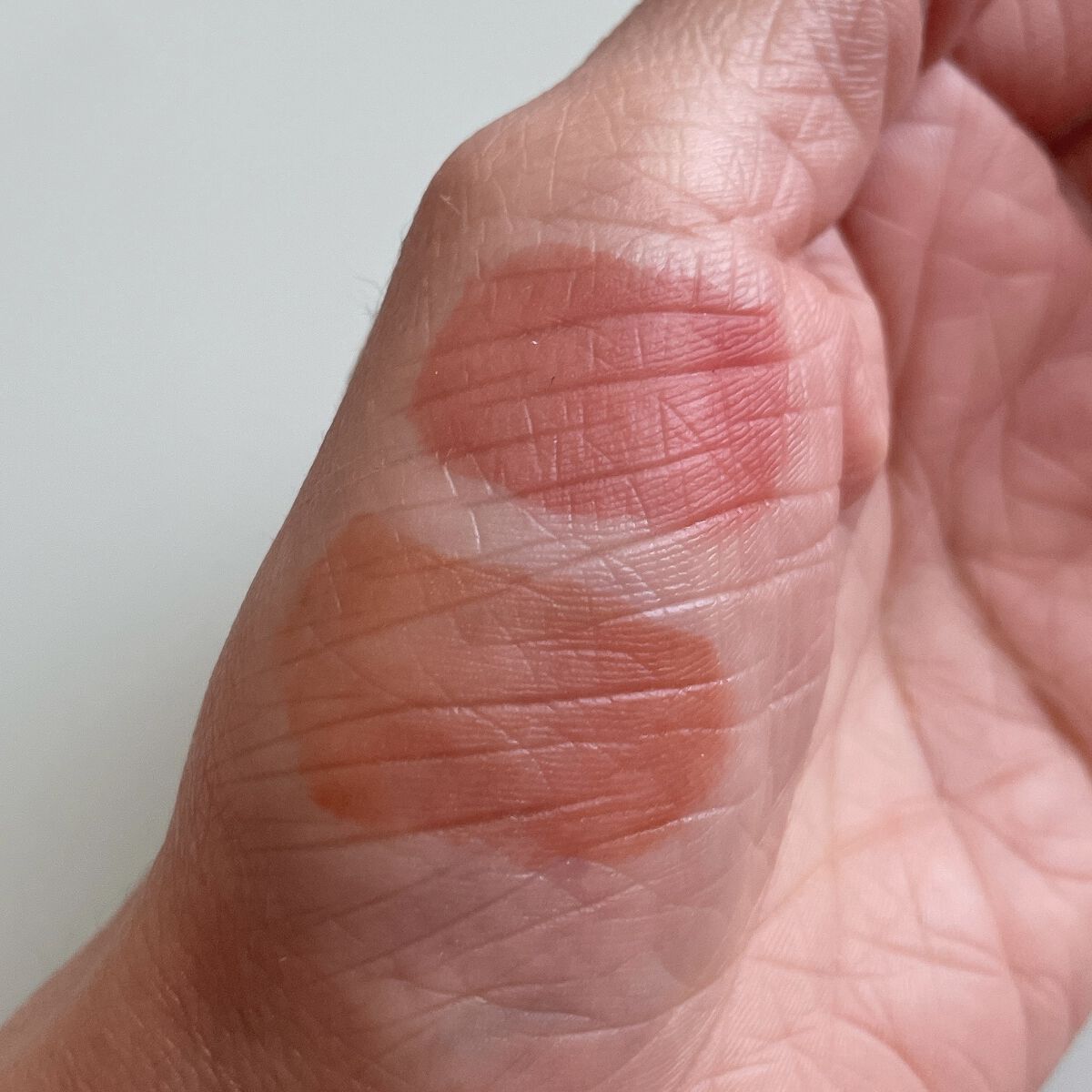 ジェリーイングヌードグロス/Laka/リップグロスを使ったクチコミ（3枚目）