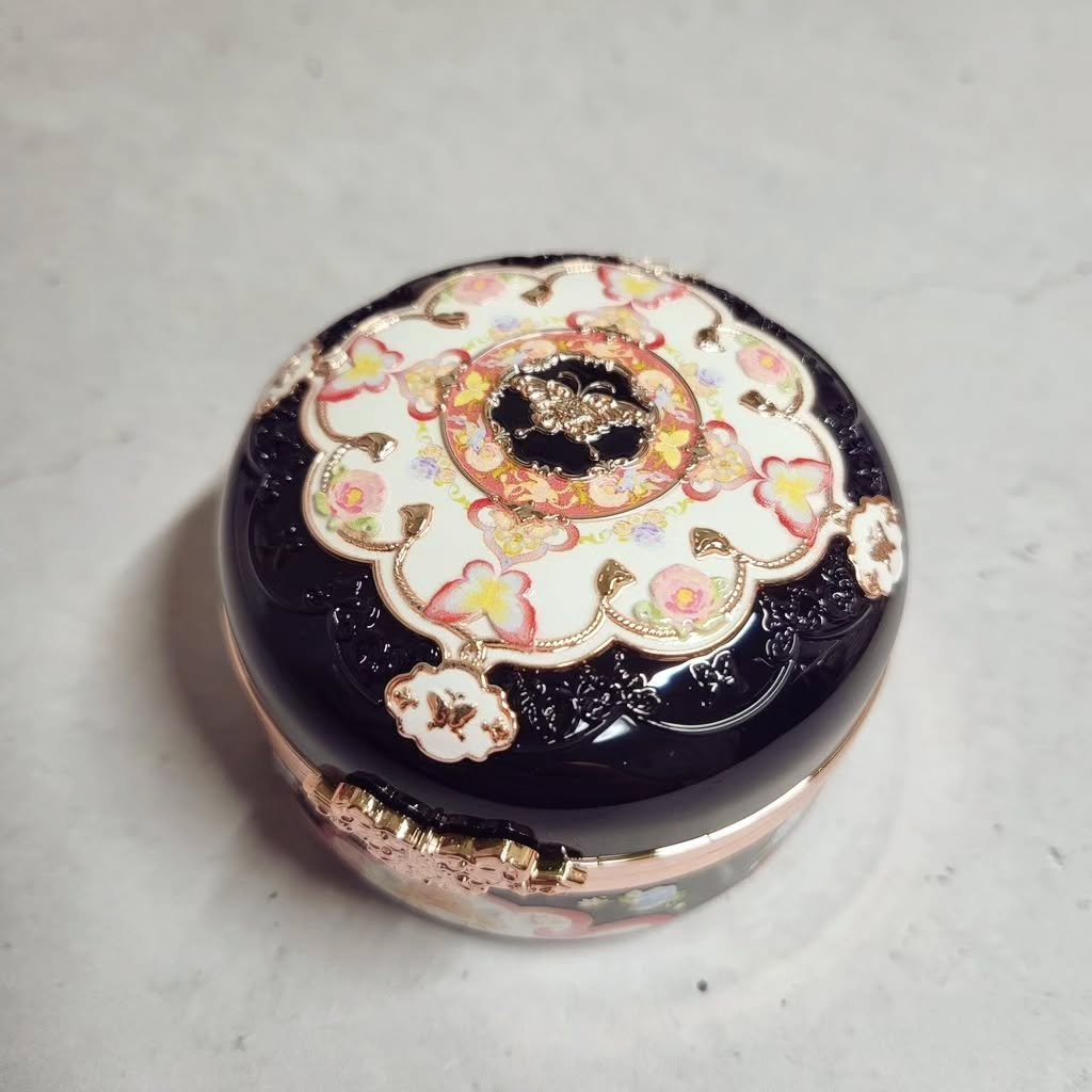 胡蝶雲肩ブラッシュデュオ＜チークカラー＞  /FlowerKnows/パウダーチークを使ったクチコミ（1枚目）