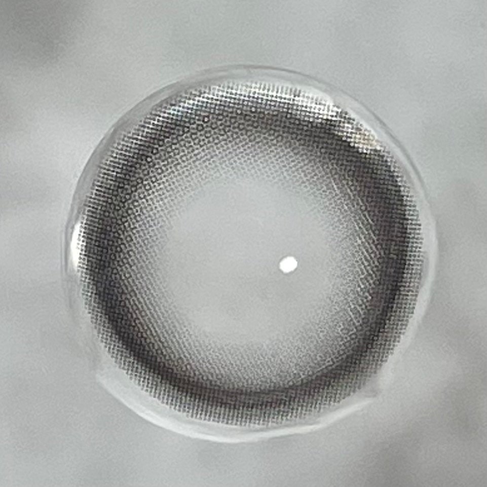 chiffon/meilly/ワンデー(1DAY)カラコンを使ったクチコミ(6枚目)