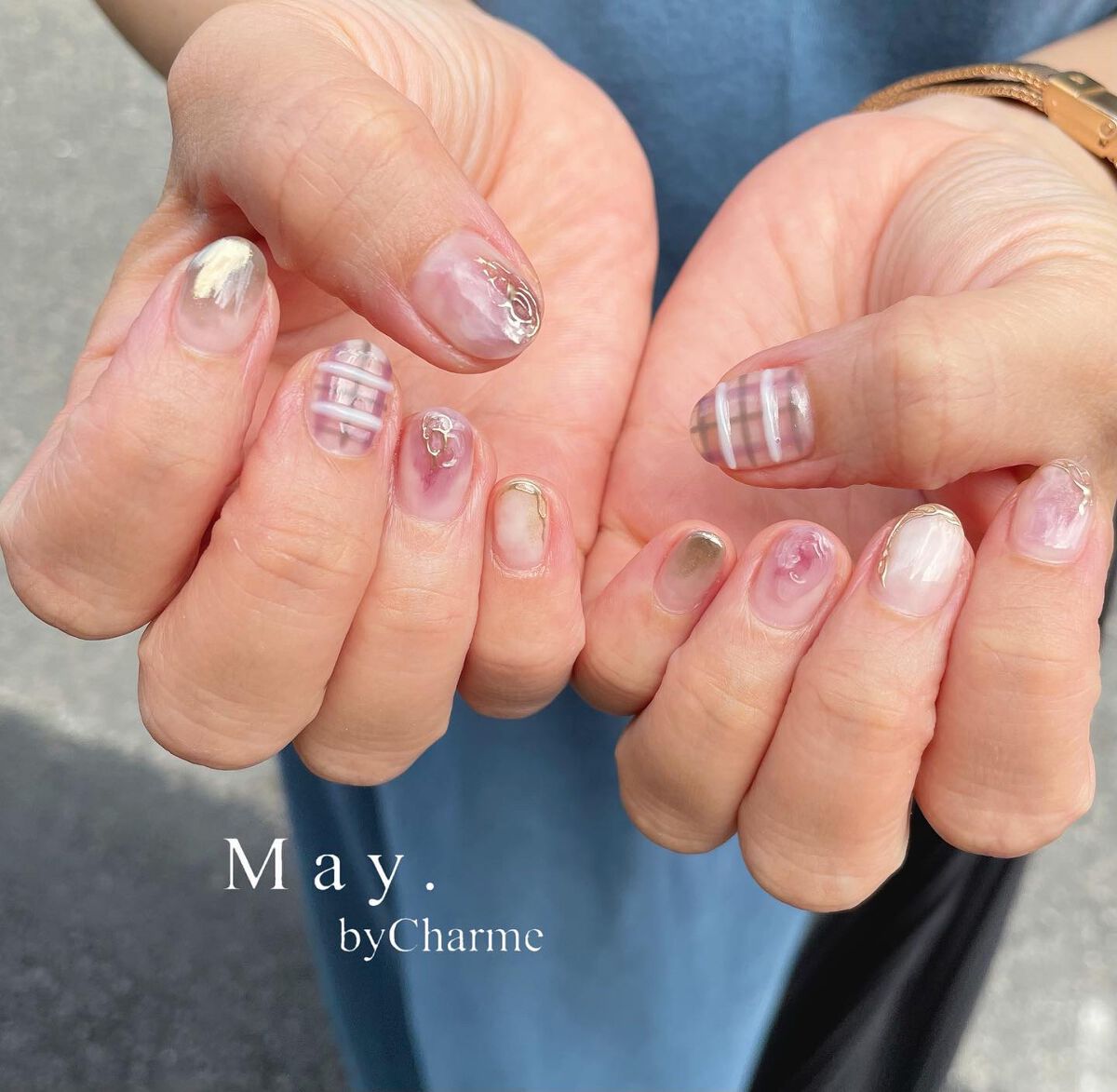 #ピンクネイル,#グレーネイル,#チェックネイル,#秋ネイル,#ニュアンスネイルのネイルデザイン