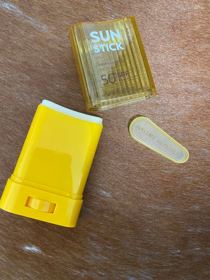 パウダリーUVアロエスティック/ネイチャーリパブリック/日焼け止めスティックを使ったクチコミ(2枚目)