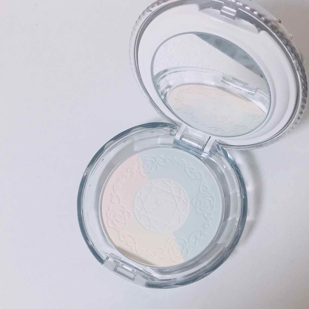 クリスタルルーセント フェイスパウダー/JILL STUART/プレストパウダーを使ったクチコミ(3枚目)