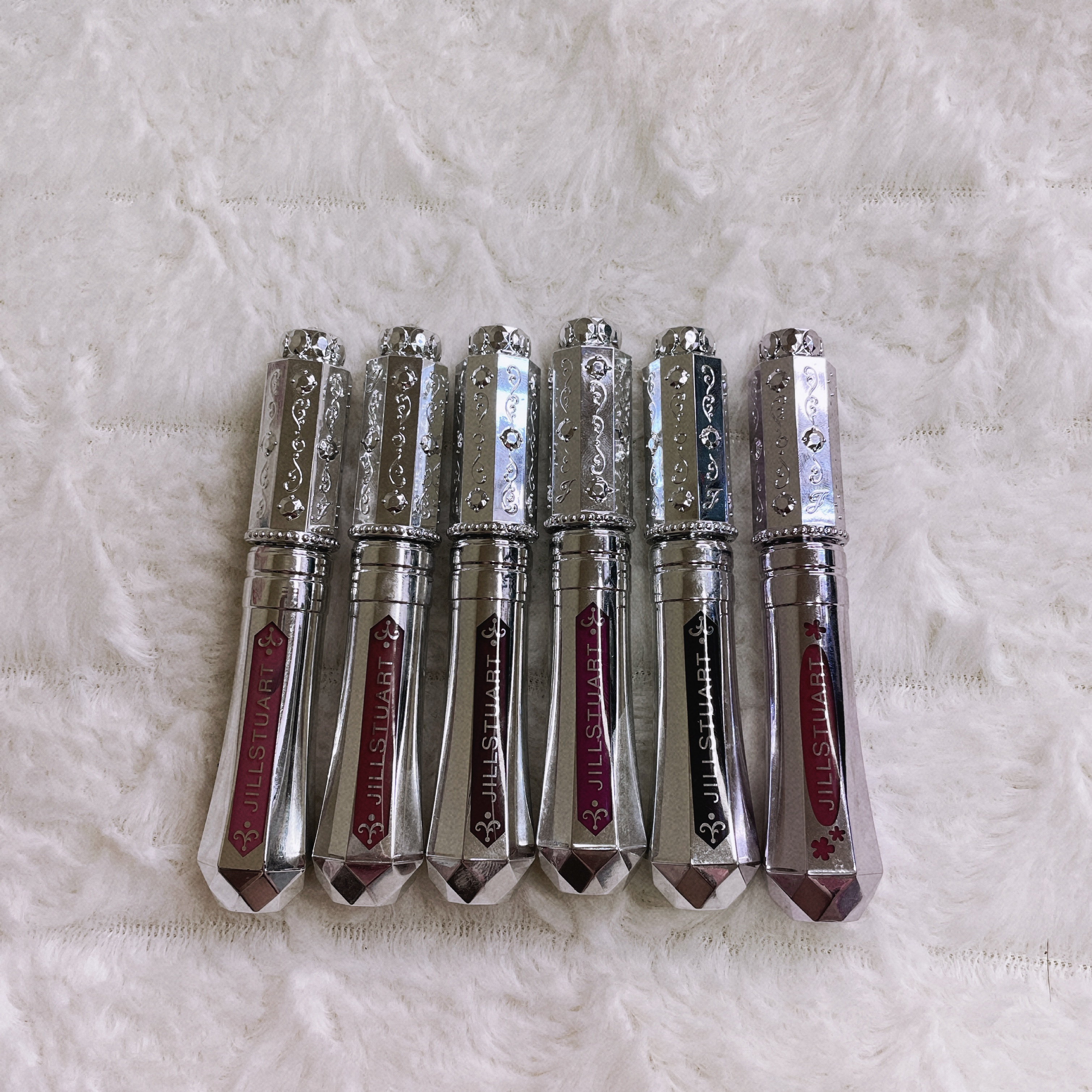 ジルスチュアート タイムレスグロウ ルージュティント 103 vintage romance(限定)/JILL STUART/リップティントを使ったクチコミ（2枚目）