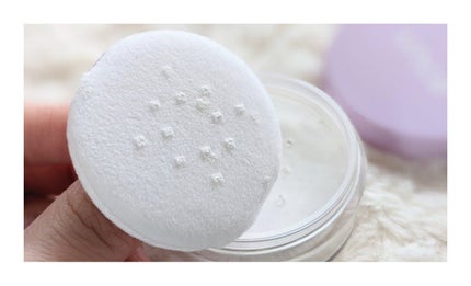 UNCE レディーゲットセットブラーパウダー/unce/ルースパウダーを使ったクチコミ(2枚目)