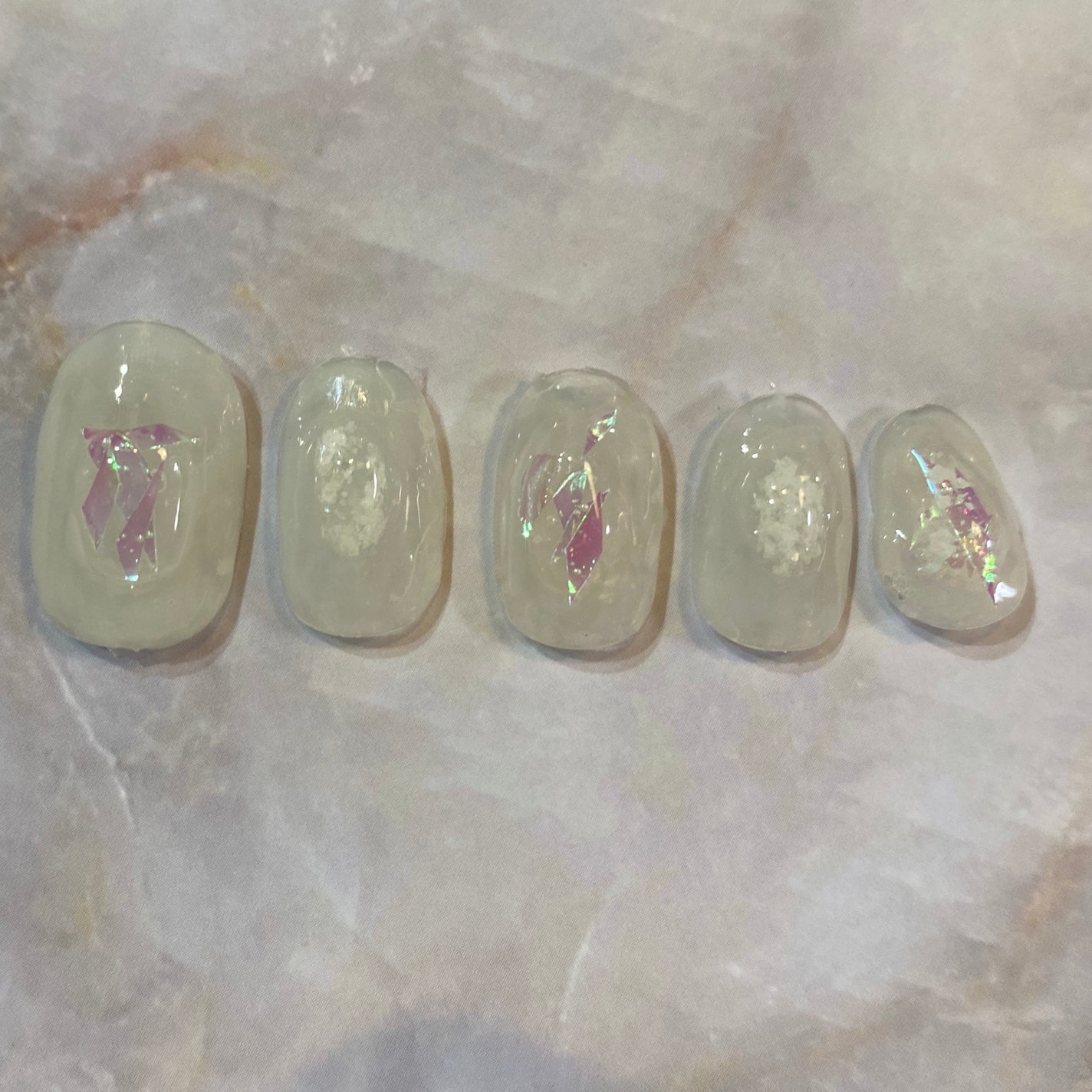 ももな on LIPS 「めちゃ可愛いサマーネイルクリアなのがすごく夏ぽくていい!ほぼダ..」(1枚目)