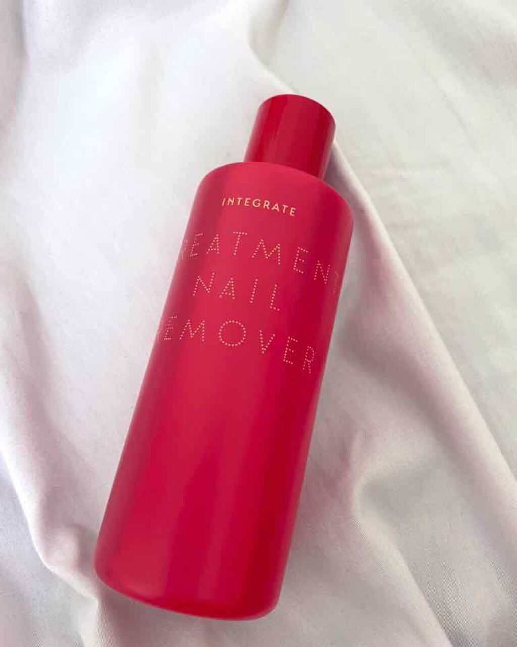 するんと落ちる！わたし的にヒットのネイルリムーバー！

インテグレートさんの商品は今までコスメばっかり気になっていましたが、ここにきてネイルを始めたこともあり、人気のリムーバーを買ってみました。

結論、すごく良いです。

匂いも割と控えめ