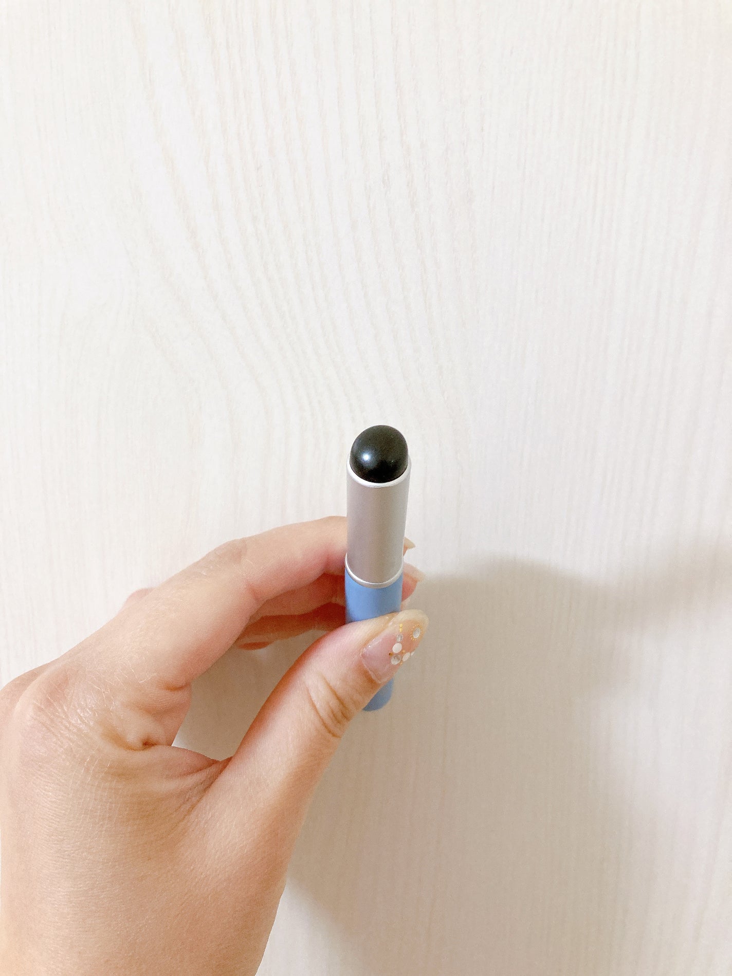 フィー フィンガーライク シリコン リップブラシ/fwee/メイクブラシを使ったクチコミ(3枚目)