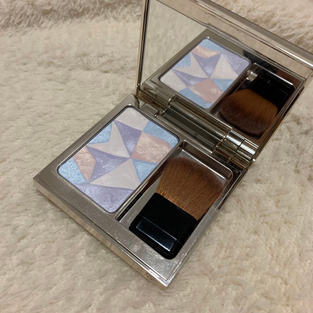 クレ・ド・ポー ボーテ レオスールデクラ/クレ・ド・ポー ボーテ/パウダーハイライトを使ったクチコミ(1枚目)