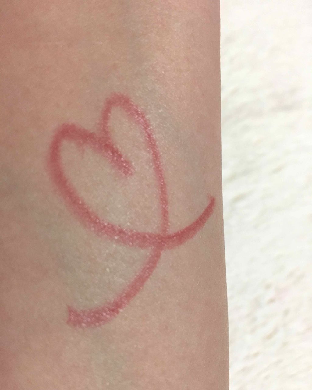 リップ ディファイニング ペンシル/SUQQU/リップライナーを使ったクチコミ(2枚目)