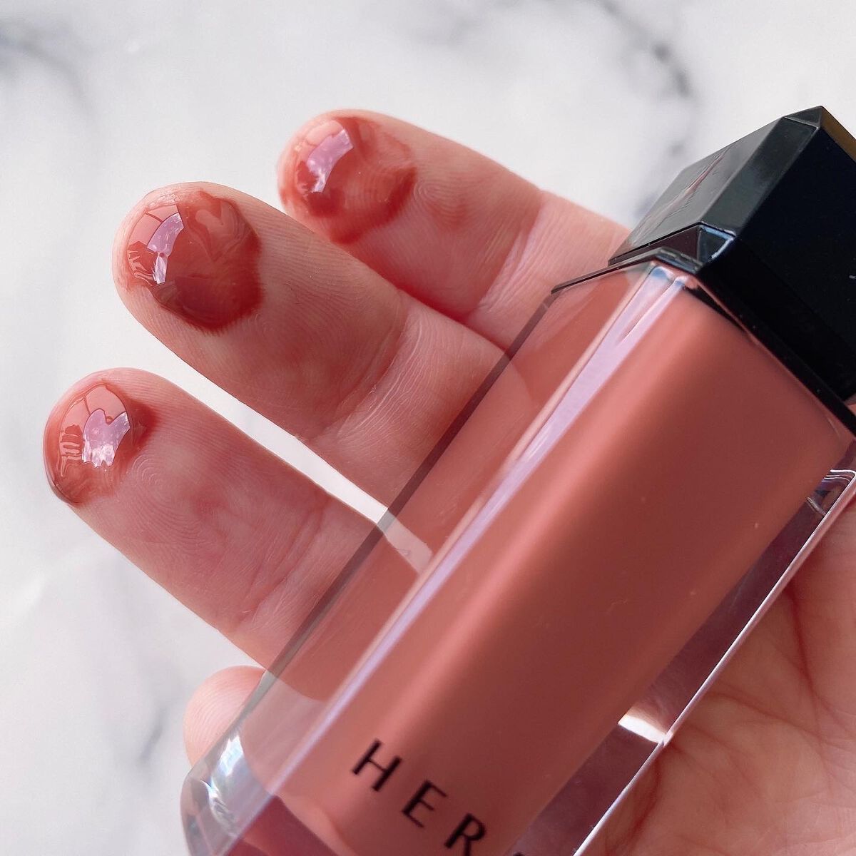 センシュアルヌードグロス/HERA/リップグロスを使ったクチコミ(4枚目)