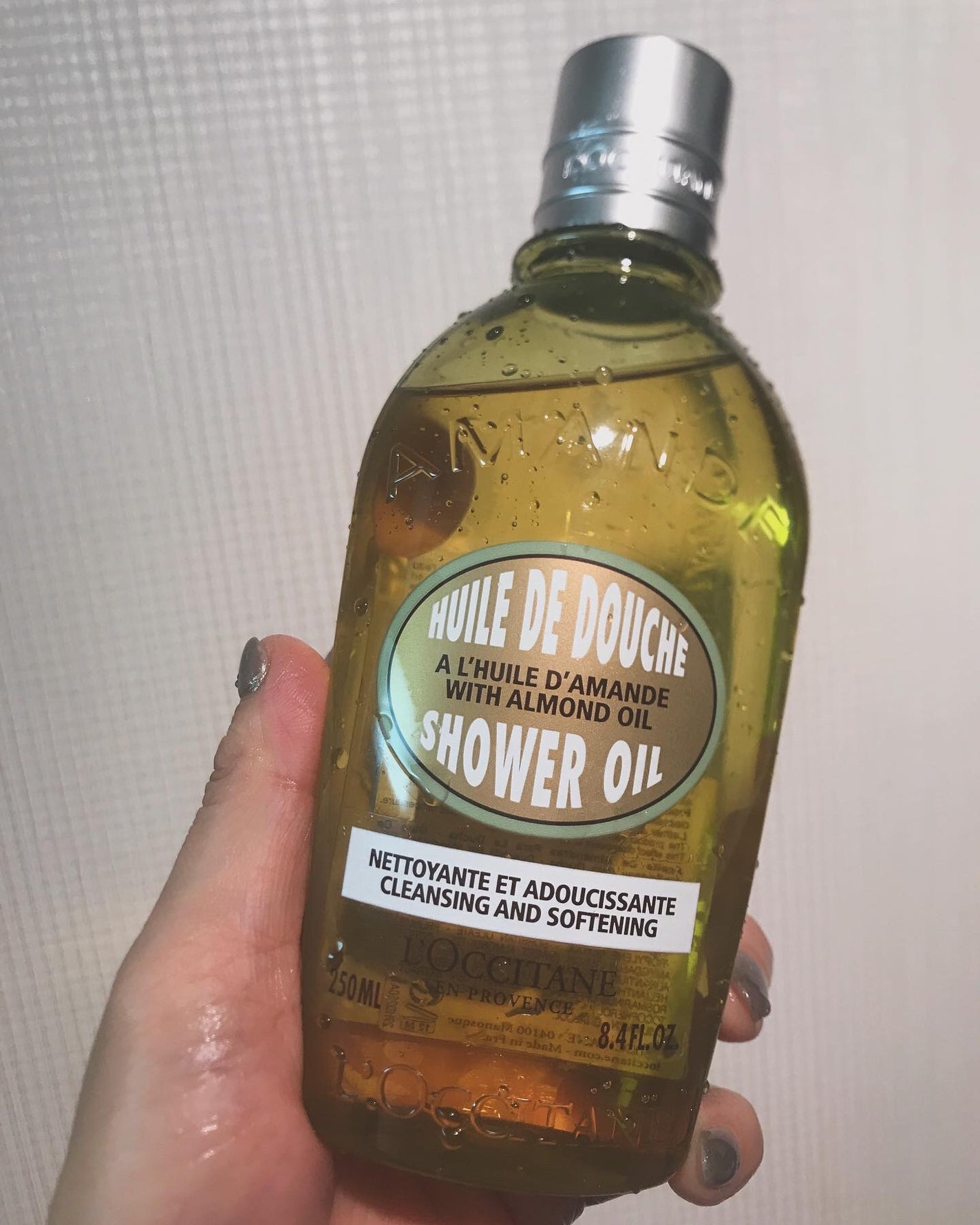 アーモンド モイスチャライジングシャワーオイル/L'OCCITANE/ボディソープを使ったクチコミ(1枚目)
