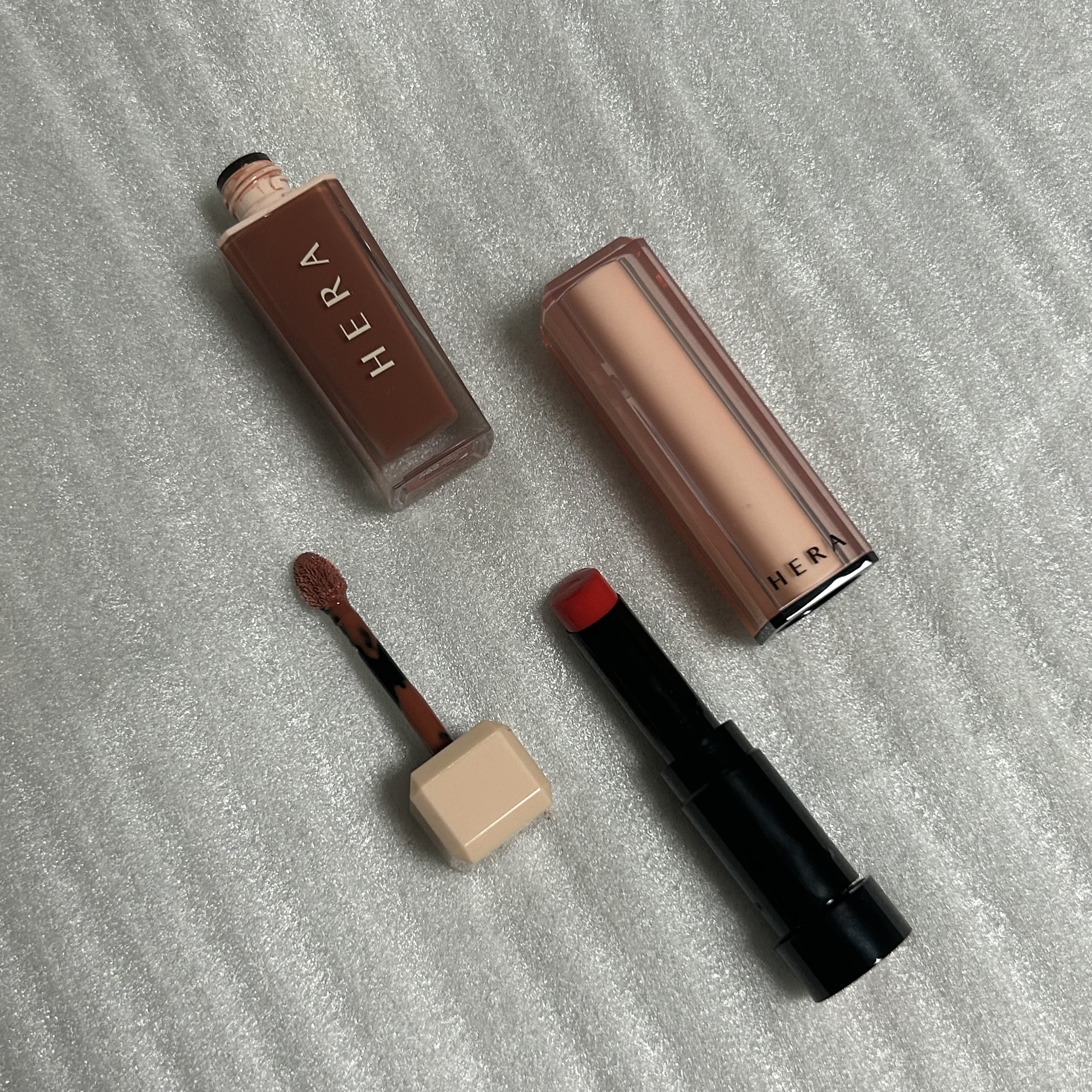 センシュアルスパイシーヌードグロス/HERA/リップグロスを使ったクチコミ（2枚目）