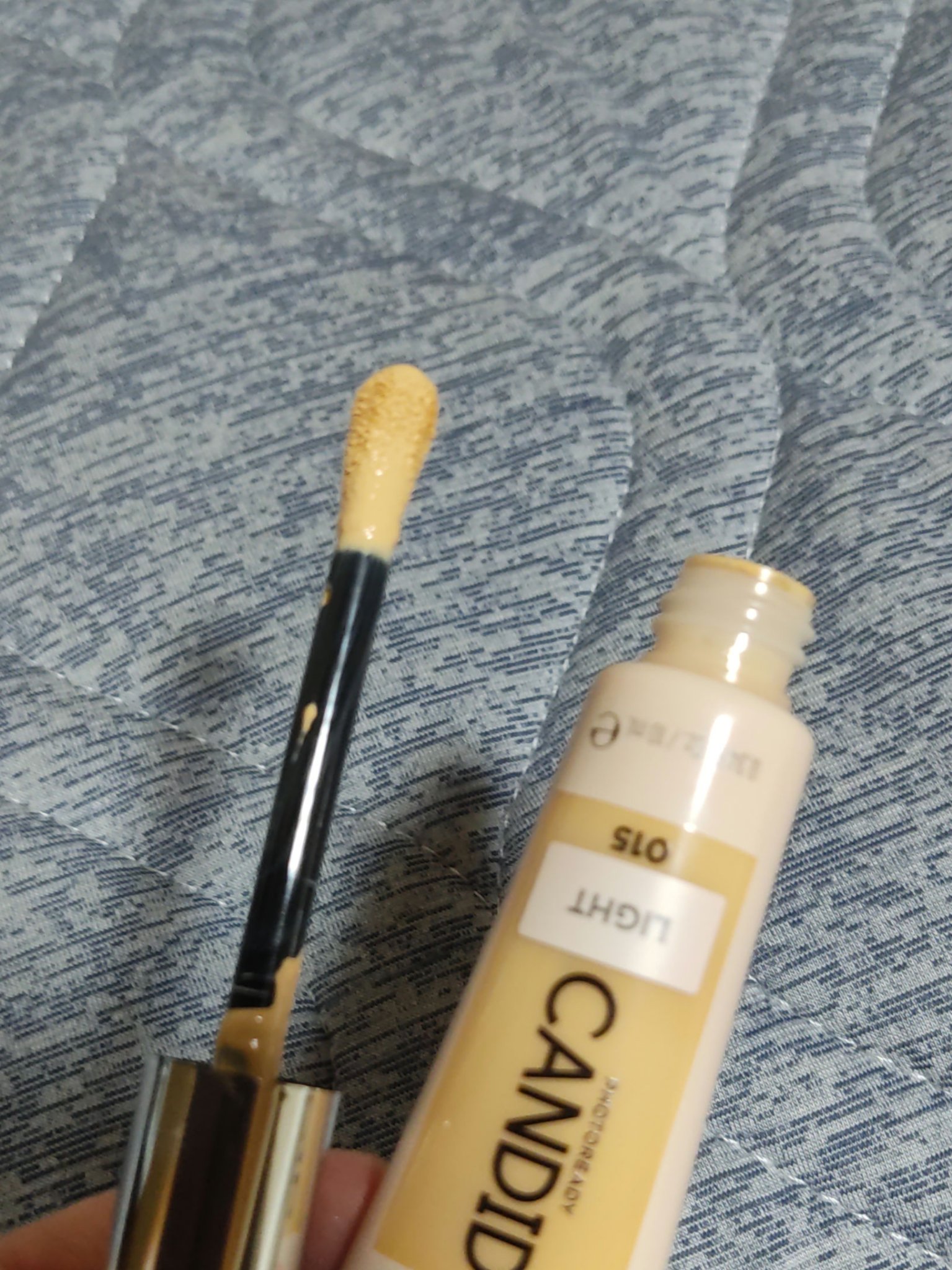 フォトレディ キャンディッド コンシーラー/REVLON/クリームコンシーラーを使ったクチコミ（2枚目）