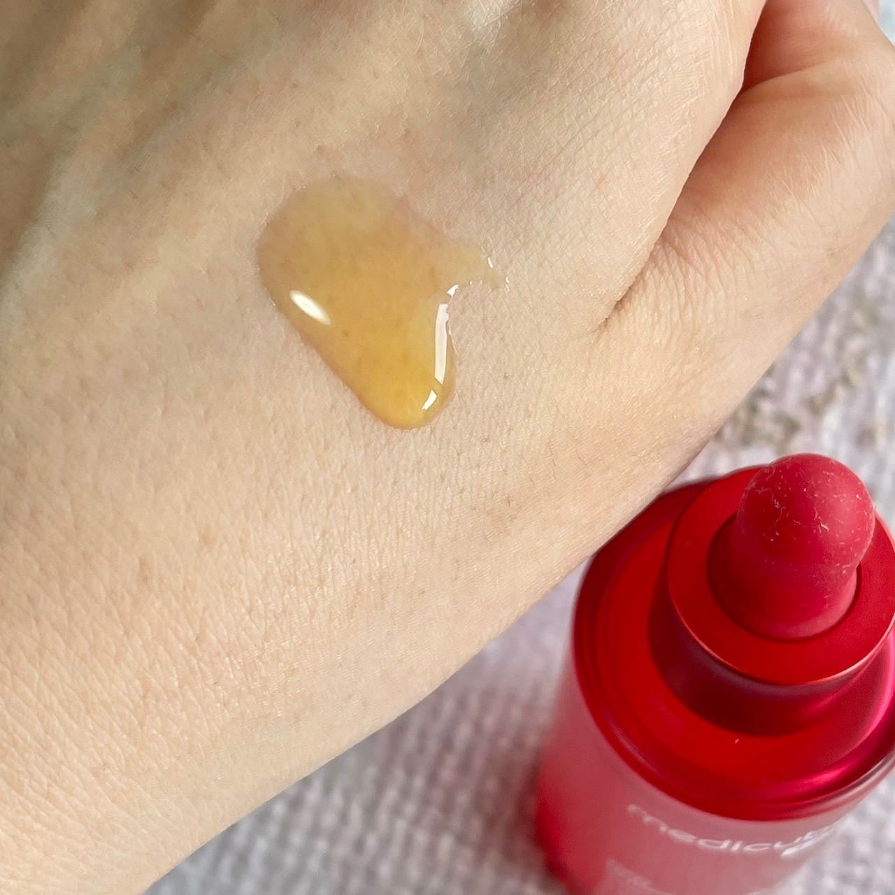 レッドアクネピーリングセラム/MEDICUBE/美容液を使ったクチコミ(4枚目)