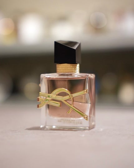 YVES SAINT LAURENT BEAUTE リブレ オーデパルファム フローラルのクチコミ「【新作】燃え上がるように咲く花々を表現した新作「リブレ オーデパルファム フローラル」。
フ.....」(1枚目)