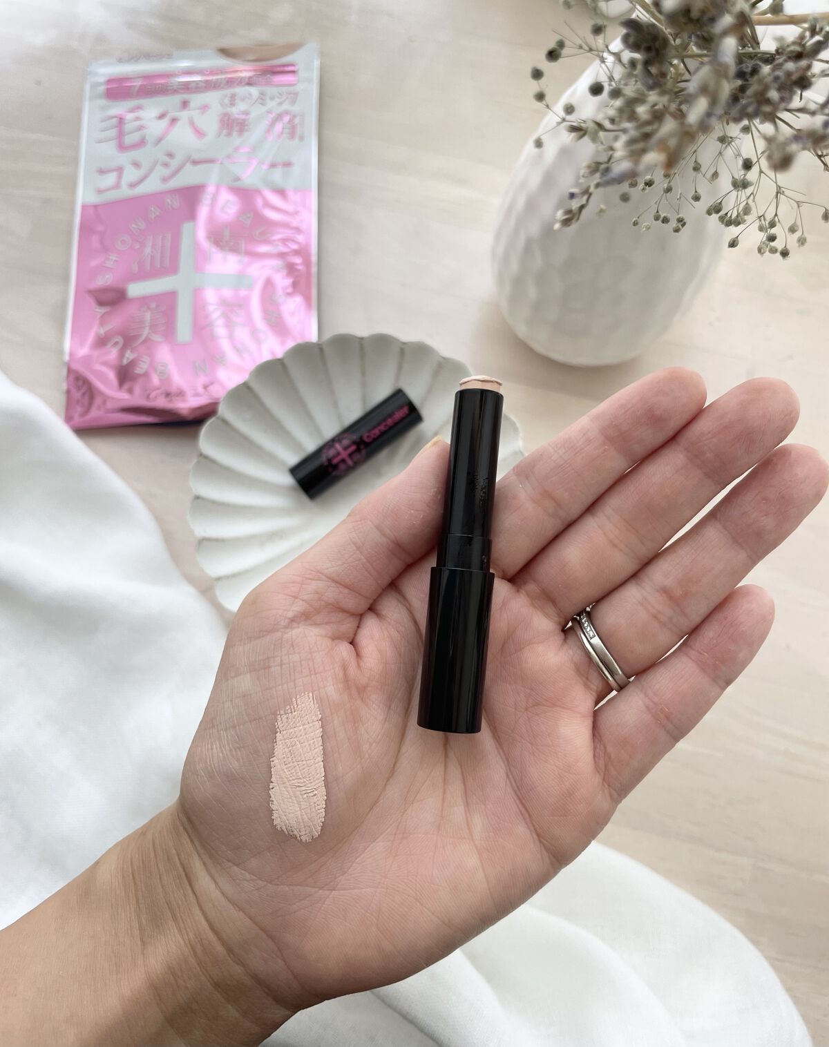 湘南美容コンシーラー ピンクベージュ/湘南美容/スティックコンシーラーを使ったクチコミ（1枚目）