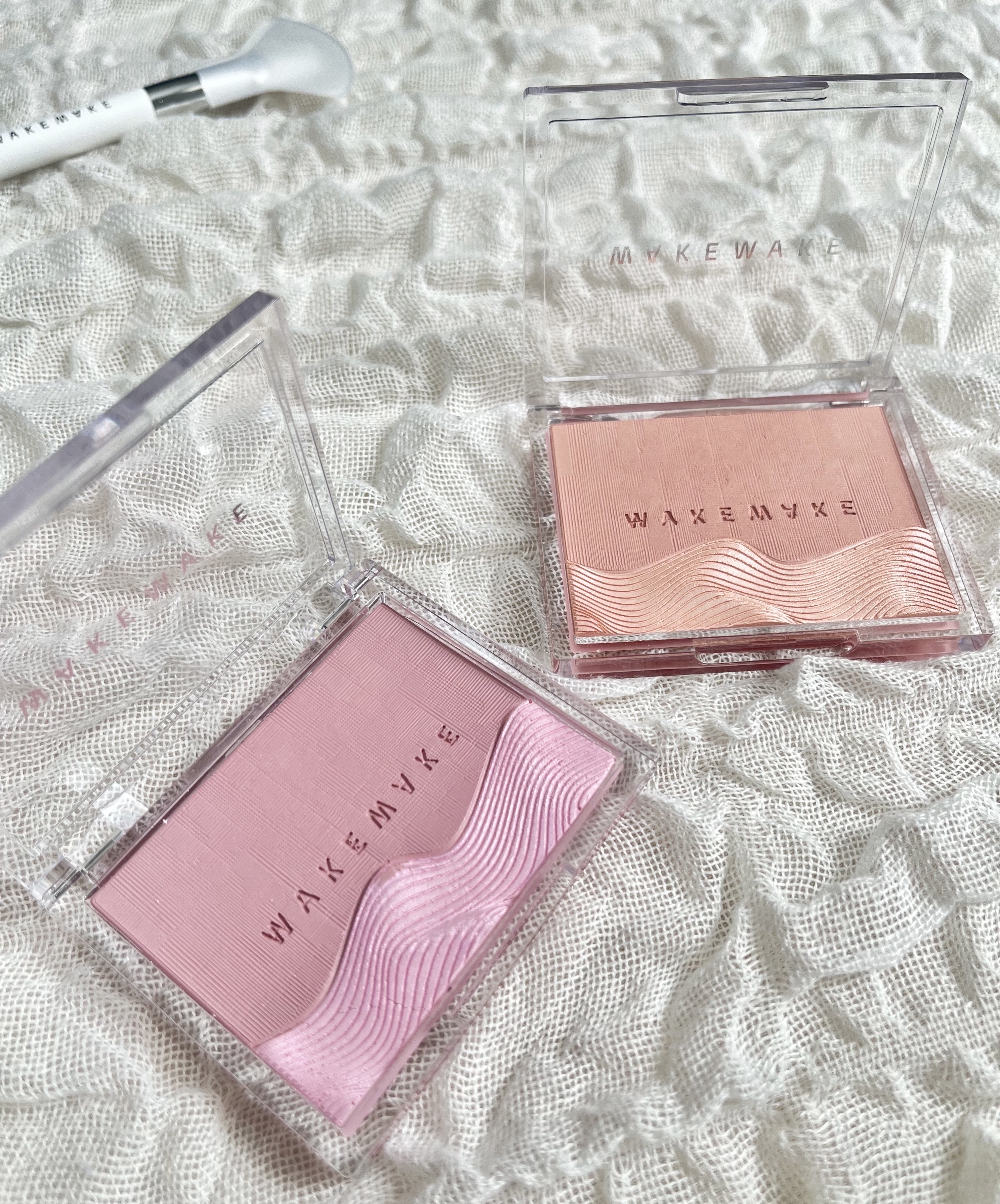 シアーレイヤリングデュアルブラッシャー/wakemake/パウダーチークを使ったクチコミ（2枚目）