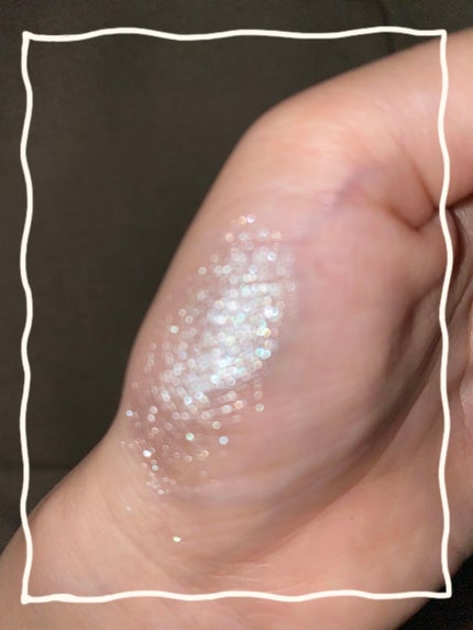 みにぃ。 on LIPS 「☁️和粧麻雀アイシャドウ冬 ¥660(税込)パケが可愛く思わず..」(4枚目)