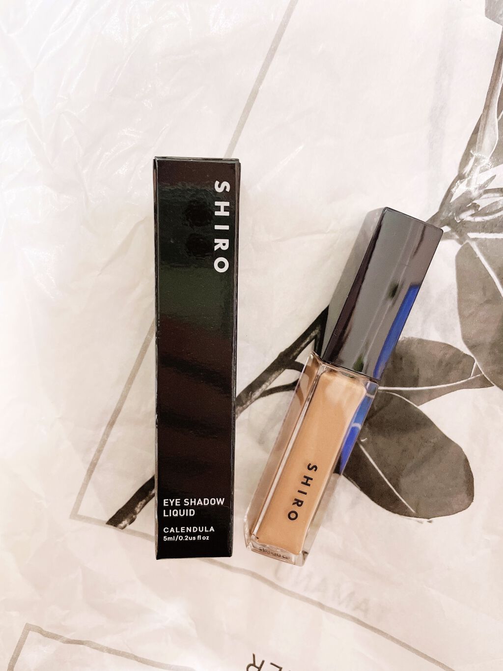 カレンデュラアイシャドウリキッド 0C04 サンドベージュ/SHIRO/リキッドアイシャドウを使ったクチコミ（1枚目）