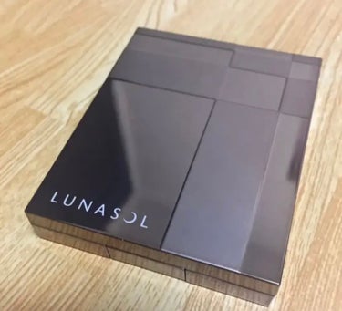 マカロングロウアイズ/LUNASOL/アイシャドウパレットを使ったクチコミ（2枚目）