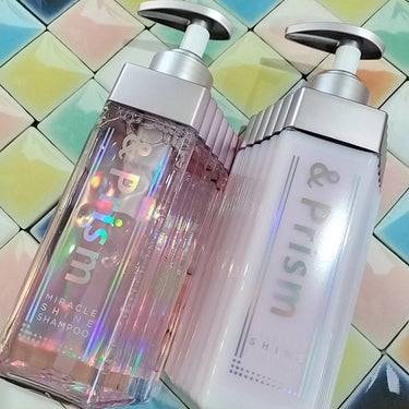 &Prism MIRACLE SHINE

シャンプーは泡立ちがいいので少量で住むかなと思います！

ヘアトリートメントはクリームみたいに伸ばしやすい！
こちらは量を使ったほうがいい気がします。

傷ん